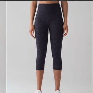 Lululemon Free To Flow Crop Midnight Navy / White